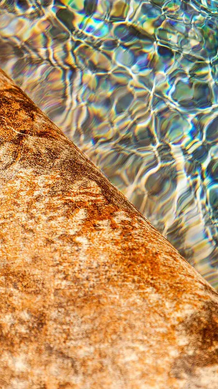 Touch – Naturlig struktur og karakter i bassengdesignet